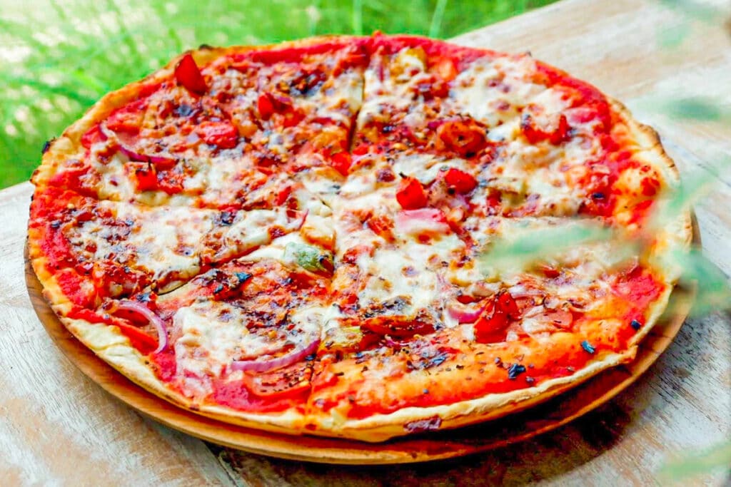 Pizza Diabolo aus dem Slice and Brew in Tulamben auf Bali