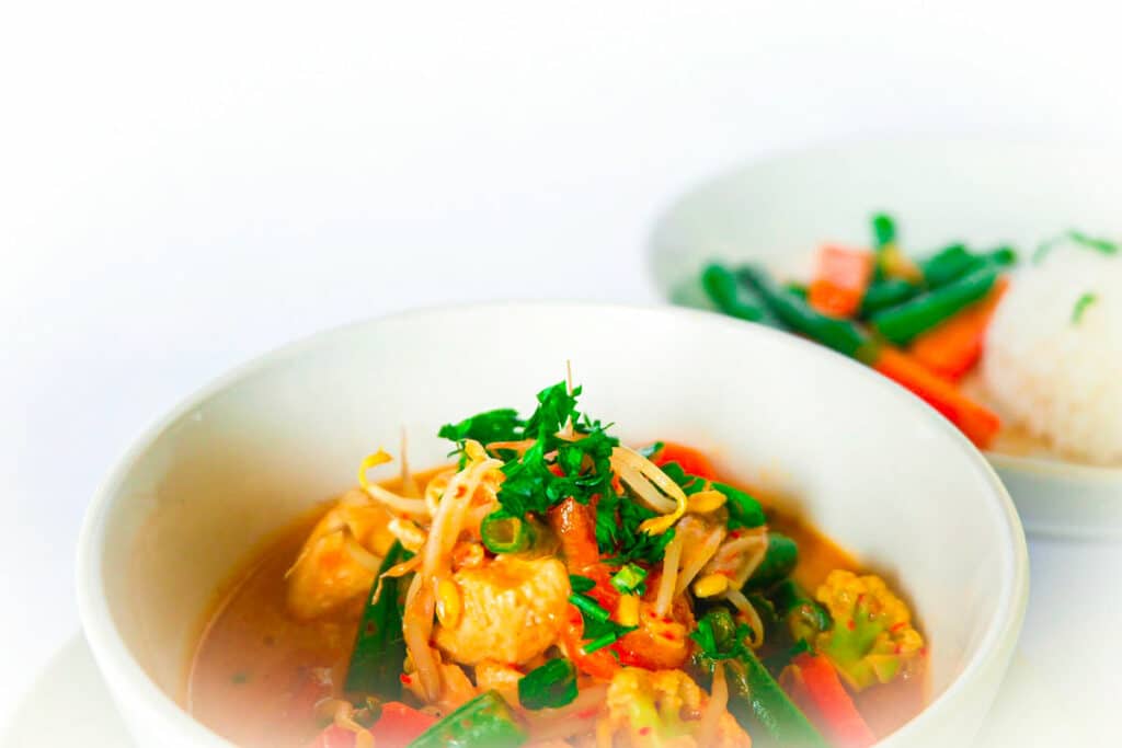 Red Chicken Curry im Chops and Hops restaurant in Tulamben auf Bali