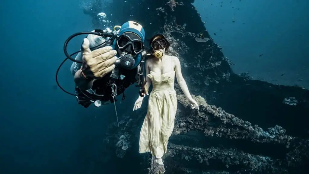 Model Aufnahme beim Unterwasser Model Fotografie Workshop auf Bali